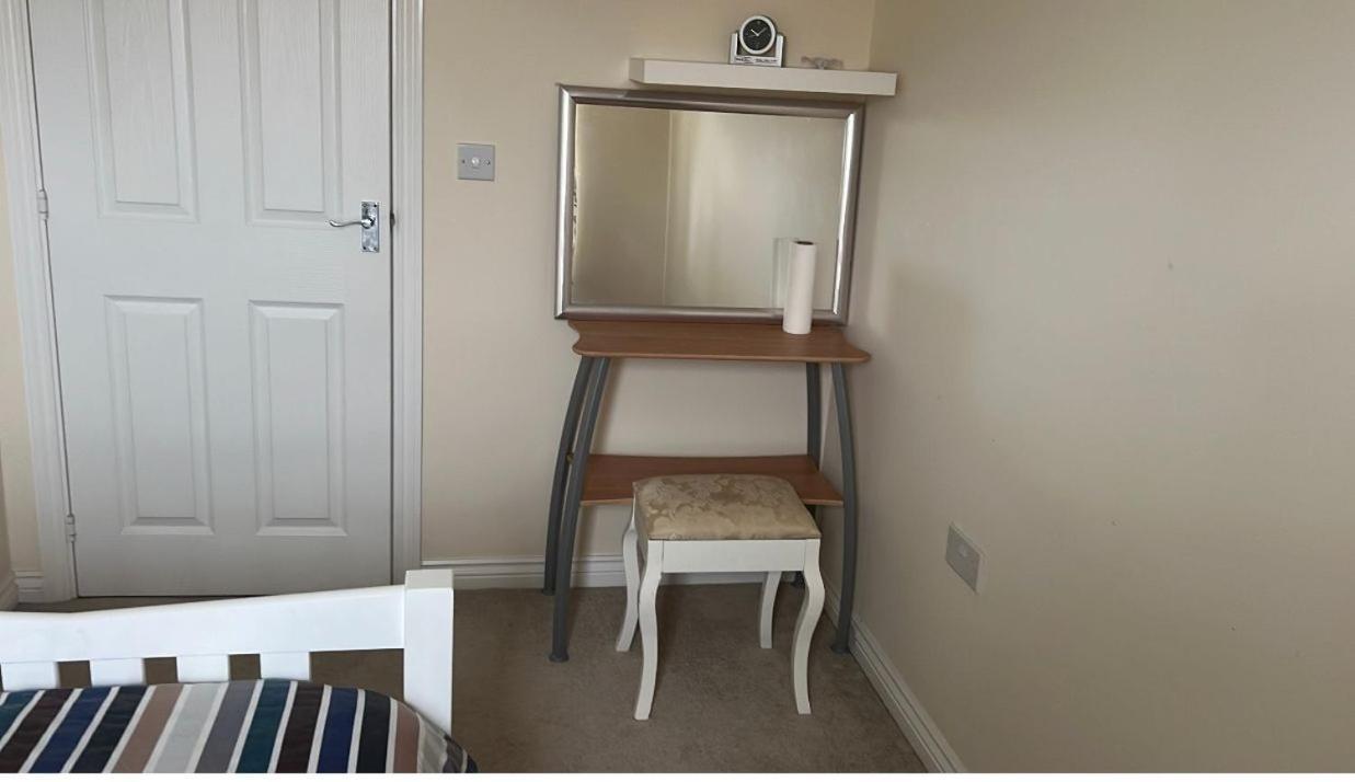 Salimi Apartman Bridgend  Kültér fotó